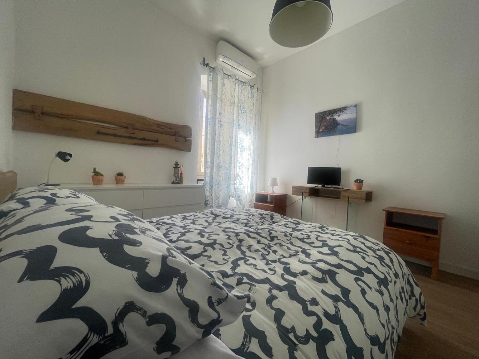 Orizzonte - 5 Terre, Via Fratelli Rosselli 11, Centro Storico-Stazione Centrale Con 2 Camere Da Letto La Spezia Exteriör bild